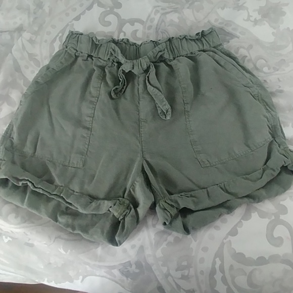 aerie Pants - 🌿Aerie Olive Shorts Size XS